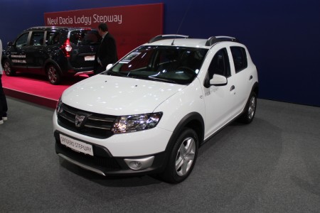 Vienna Autoshow 2015 Dacia Sandero Stepway